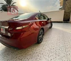 نيسان ألتيما